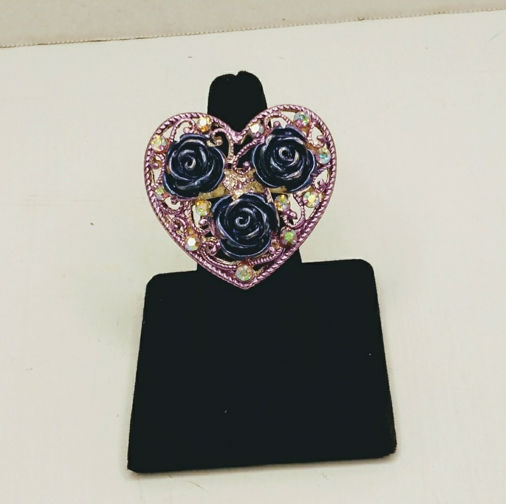 Purple and pink heart statement  ring
